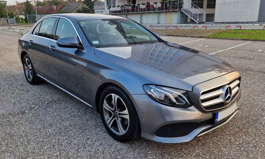 Mercedes Benz E 220 CDI